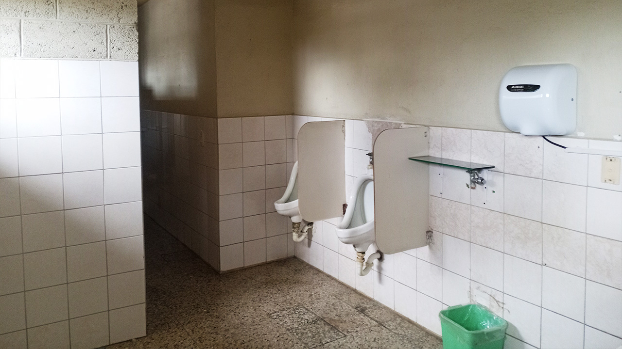 BAÑO-2